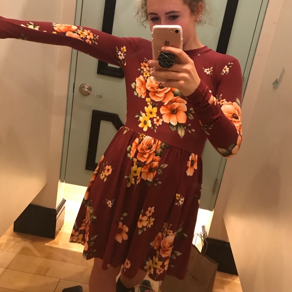 Forever 21, longe sleeved, flowered dress